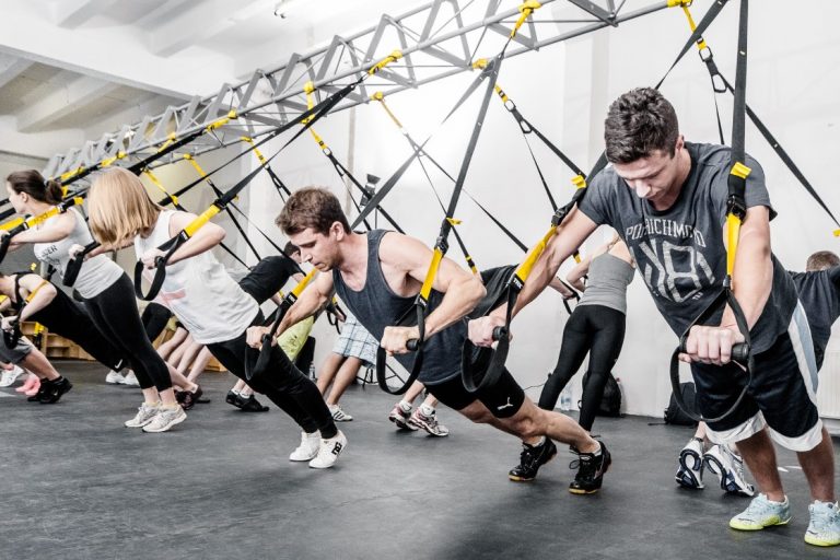 Функциональные тренажёры: TRX, кроссоверы, мультистанции